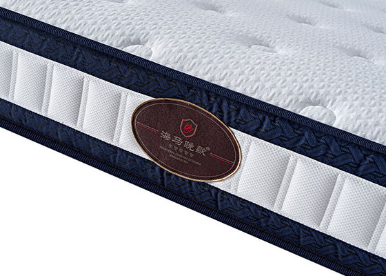 Colchón hipoalérgico de la cama del estilo del hotel, colchón ortopédico del OEM para la cama del hotel